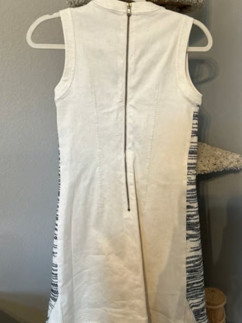 Derek Lam Tweed Sheath Dress Sz 0 Black White Sleeveless Pencil- Made in USA - Picture 5 of 5